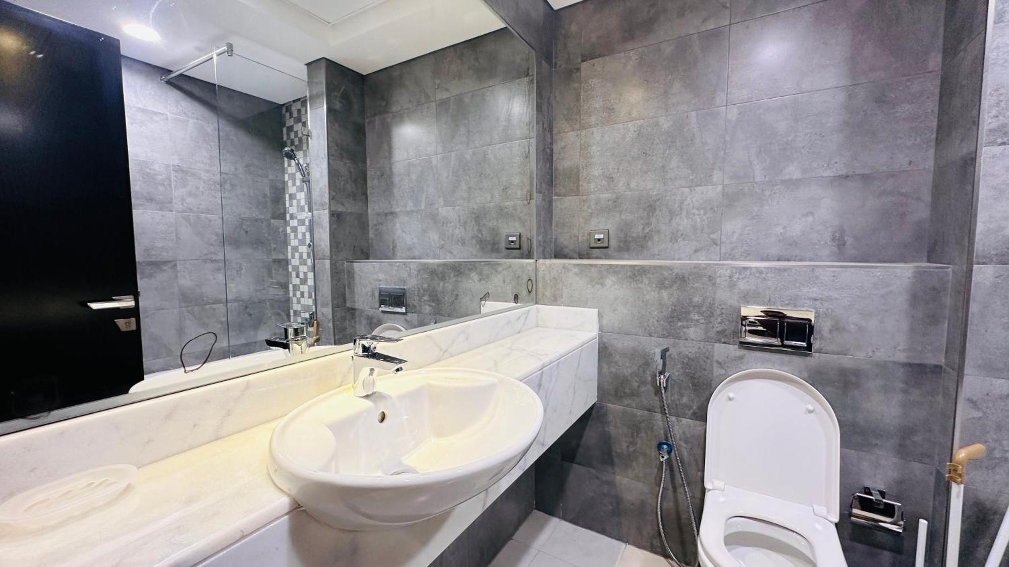 Luxury Palm View With Big Balcony Free Parking By Belvilla